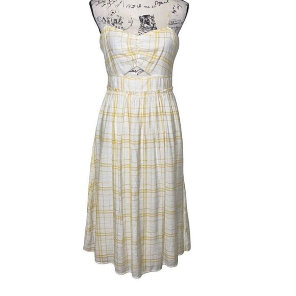 Francesca's Marla Plaid Midi Dress, Size Medium - Picture 4 of 10
